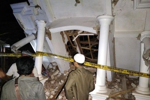 Bahan Mercon Meledak di Sumenep, 1 Rumah Roboh dan 2 Orang Terluka