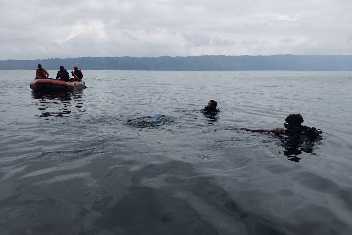 Mahasiswa Unika Tenggelam di Danau Toba Belum Ditemukan, Radius ...