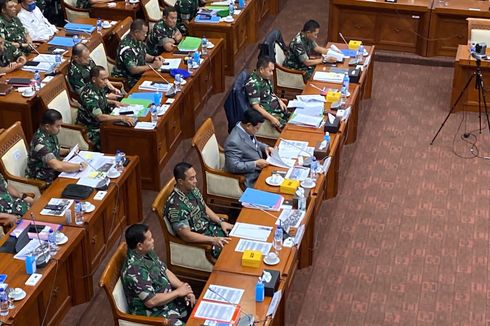 Ini yang Dibahas Prabowo, Panglima TNI, dan KSAD Dudung Saat Rapat Tertutup di DPR