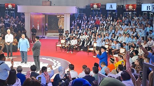 Sentil Gibran yang Kompori Pendukung, Pengamat: Debat Capres Bukan Pertandingan Bola