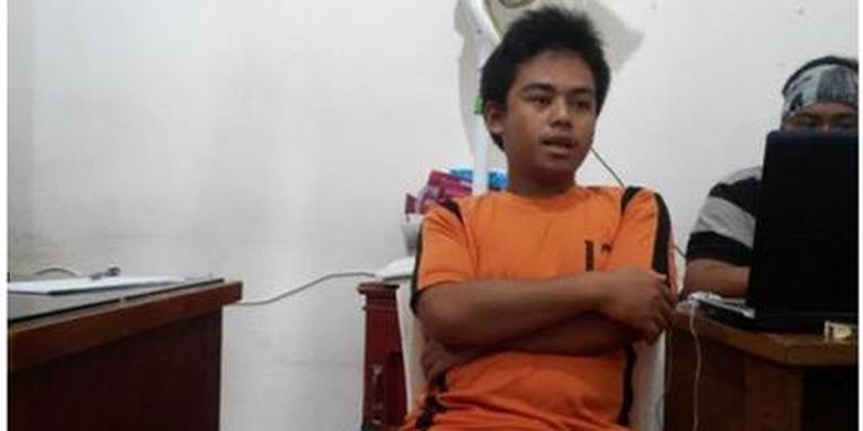 Foto Andri Sobari alias Emon (24), pelaku tindak kekerasan seksual kepada puluhan anak di wilayah Sukabumi dan sekitarnya, beredar melalui jejaring sosial Twitter.