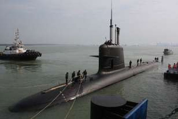 Salah satu kapal selam kelas Scorpene buatan perusahaan Perancis DCNS yang dimiliki AL Malaysia.