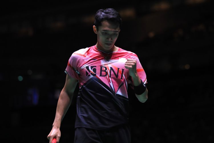 Ekspresi Jonatan Christie saat melawan Wang Tzu Wei pada babak 16 besar BWF World Championship 2022 di Tokyo Metropolitan Gymnasium, Jepang, Kamis (25/8/2022).