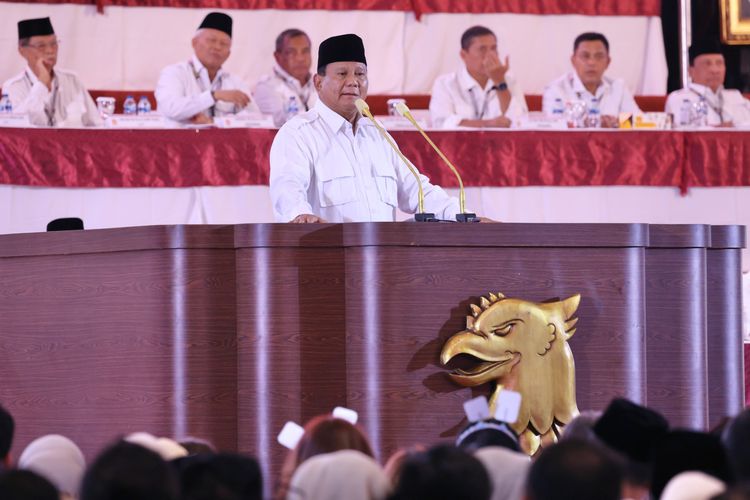 Ketua Umum Partai Gerindra yang juga Calon Presiden (Capres) Nomor Urut 2 Prabowo Subianto dalam acara 'Konsolidasi Nasional Partai Gerindra' di JIExpo Kemayoran, Jakarta Utara, Jumat (15/12/2023).