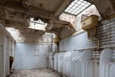 Di Inggris, Toilet Umum Disulap Jadi Rumah Pribadi