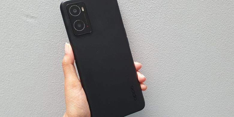 apakah oppo a76 anti air