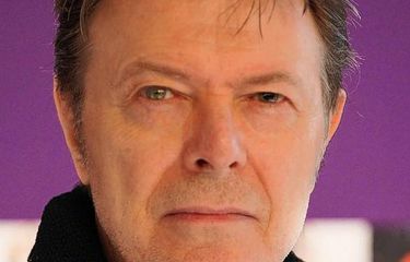 Meski matanya memiliki kelainan, ini justru menjadi salah satu pesona David Bowie.