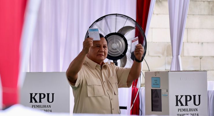 Intip Gaya Prabowo dan Gibran Saat Mencoblos di Pilkada Serentak 2024