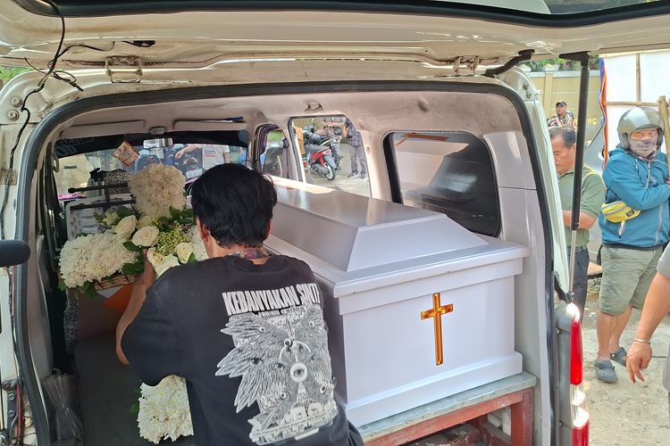 Jenazah Komedian Temon Dipindahkan ke GPIB Melawai untuk Ibadah Misa