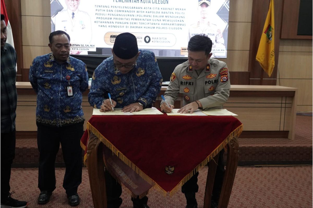 Penandatanganan MoU dalam rangka penyelenggaraan Program Poliran oleh Pemkot dan Polri Cilegon di Aula Setda Kota Cilegon, Banten, Selasa (17/12/2024). 