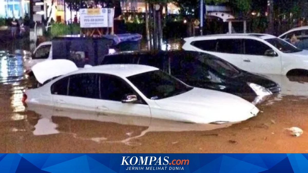 Bau Apak Mobil Bekas Banjir Susah Hilang? Ini Sumber Masalahnya