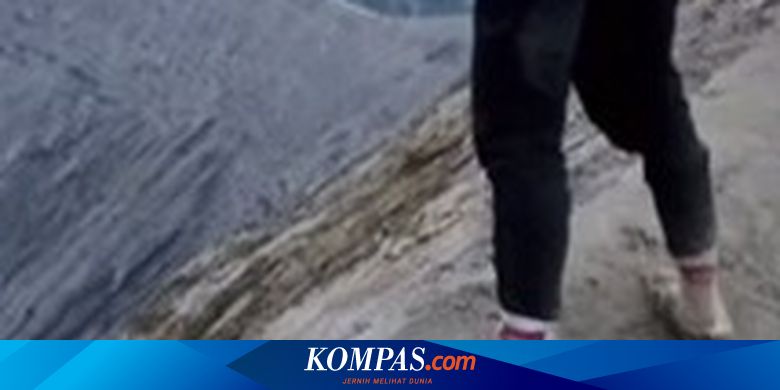 Tempat yang Sakral, Tokoh Suku Tengger Sesalkan Wisatawan Asing Kencing Sembarangan di Kawah Bromo - Vimarsana News