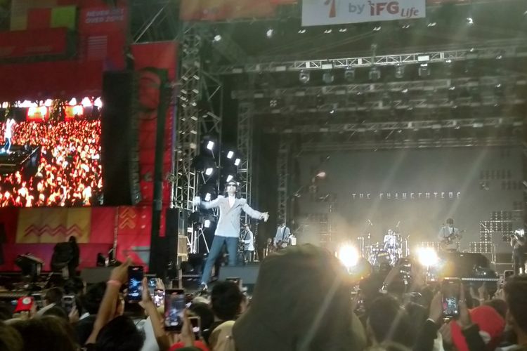 Band Changcuters di LifeFest 2023, di Plaza Parkir Timur Senayan, GBK, Jakarta Pusat, Minggu (26/2/2023).