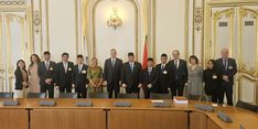 Perkuat Komitmen Indonesia Aksesi OECD, Menko Airlangga Serahkan Initial Memorandum ke Sekjen OECD 