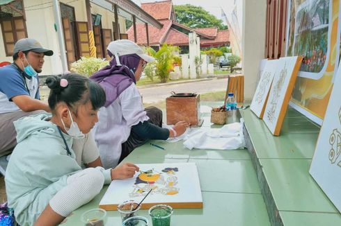 Ketika Anak-anak Belajar Membatik di Batik Linggo