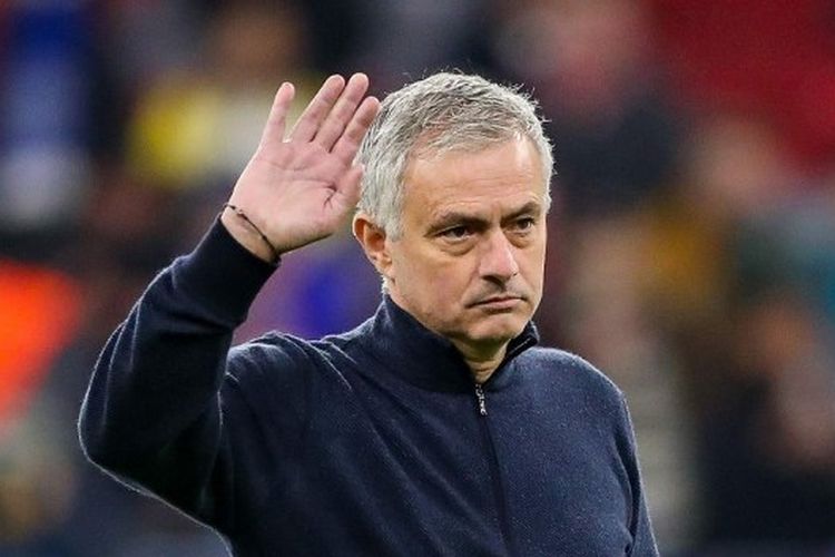 Jose Mourinho seusai laga kontra Bayern Munchen di babak penyisihan Liga Champions 2019-2020
