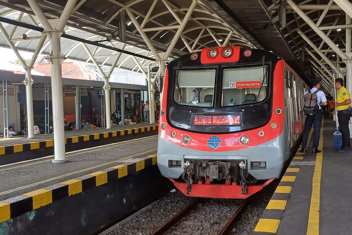 Jadwal KRL Jogja-Solo dari Stasiun Tugu dan Lempuyangan ke arah Solo.