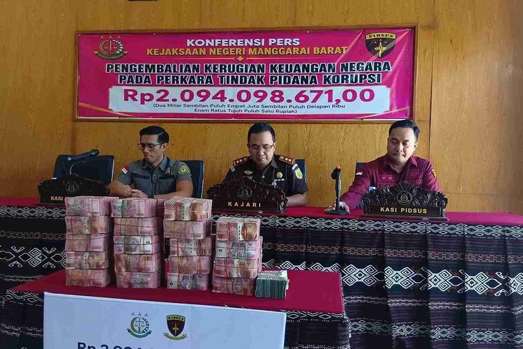 Kejari Mabar Kembalikan Rp 2,09 Miliar Uang Pengganti Kerugian Negara dari 2 Kasus Korupsi