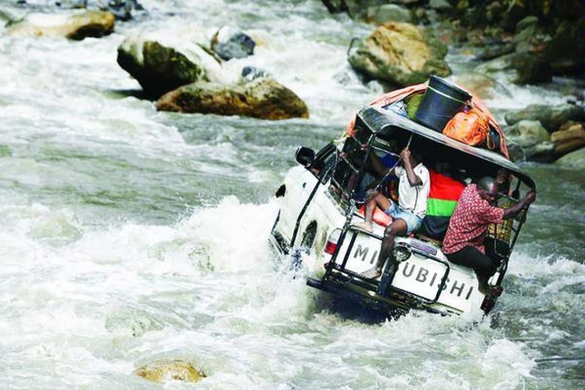 Gambaran sulitnya transportasi di sebagian wilayah Papua.