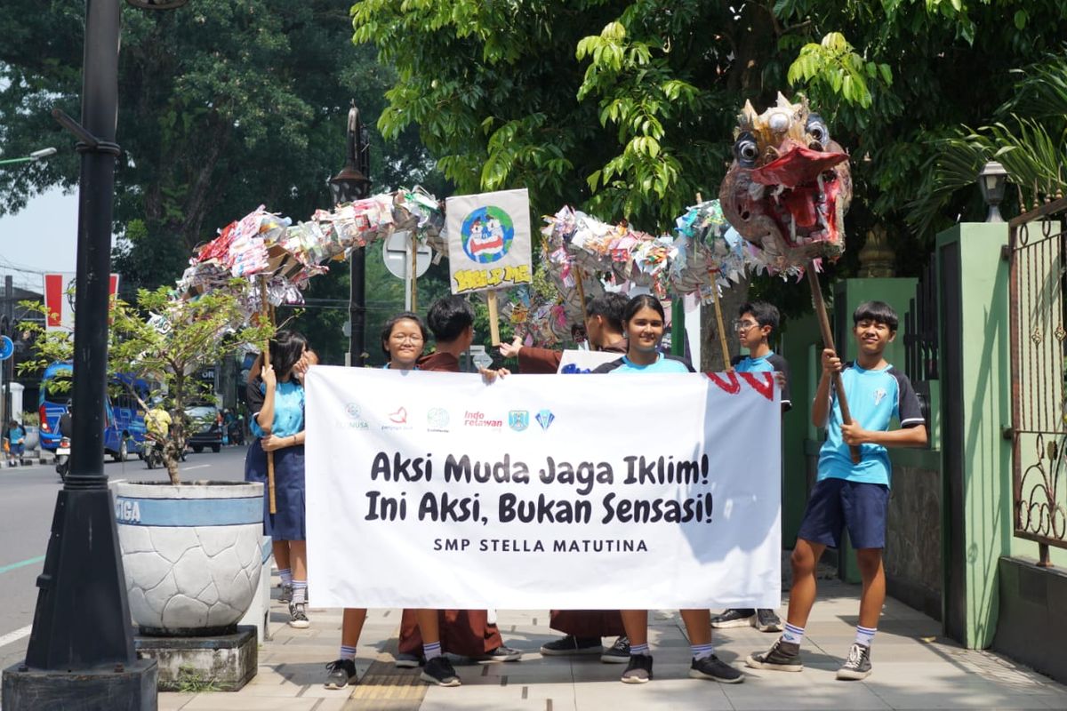 Gotong Monster Sampah, Siswa SMP Kampanyekan Peduli Lingkungan