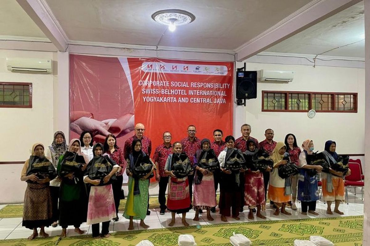 90 buruh gendong yang tergabung dalam paguyuban buruh gendong pasar Beringharjo rata-rata berusia diatas 55 tahun. 