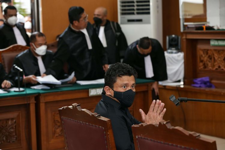 Terdakwa kasus pembunuhan berencana Nofriansyah Yosua Hutabarat (Brigadir J), Ferdy Sambo menjalani sidang di Pengadilan Negeri Jakarta Selatan, Selasa (1/11/2022). Agenda persidangan pemeriksaan saksi-saksi.