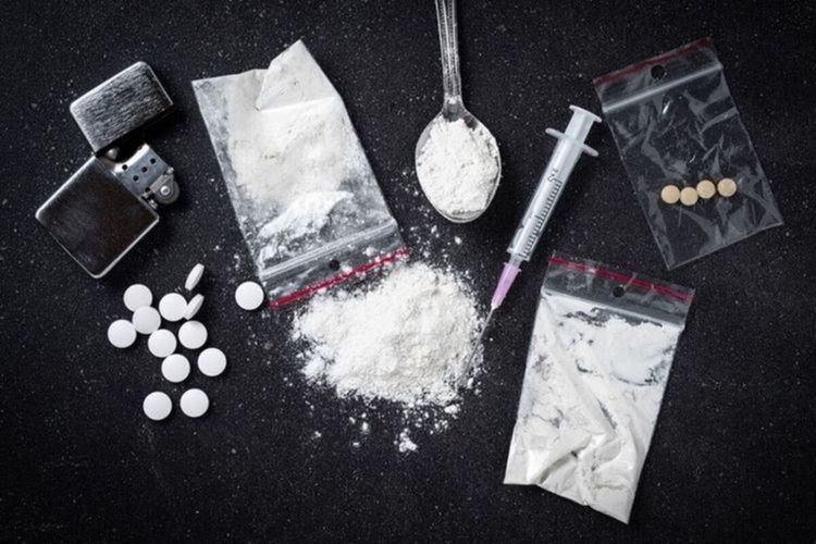 A police raid uncovered the biggest cocaine lab in the Netherlands, hidden at a former horse-riding school in Nijeveen.