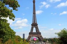 Antrean Pengunjung Mengular, Pegawai Menara Eiffel Mogok Kerja