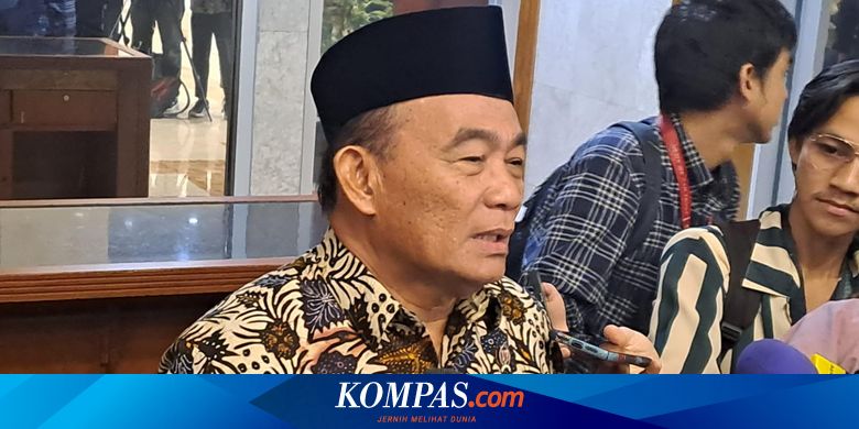 Kalau Perlu Setruk Keluarganya Datang, Beli Undangan