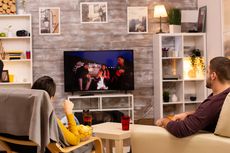 6 Tips Dekorasi Dinding untuk Area Belakang TV agar Lebih Estetik
