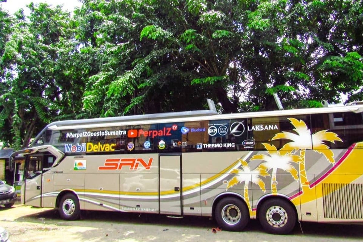 Bus PO SAN yang Roadshow ke Sumatera