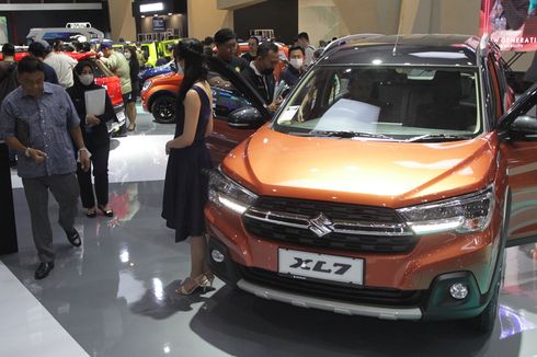 Suzuki XL7 Hybrid Mau Meluncur, XL7 Model Lama Belum Diskon