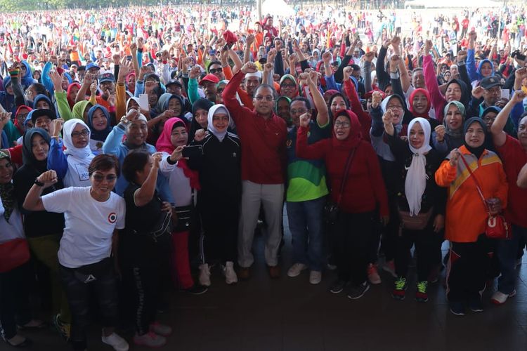 Pembentukan penasehat walikota Makassar itu resmi ditandatangani walikota yang akrab disapa Danny Pomanto, Sabtu (13/4/2019). Penasihat walikota ini berjumlah ribuan yang tersebar di seluruh wilayah untuk membantu ketua RT/RW di Kota Makassar.