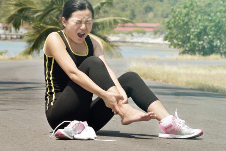 7 Gejala Penyakit Arteri Perifer Menurut Dokter, Mulai dari Nyeri Kaki 