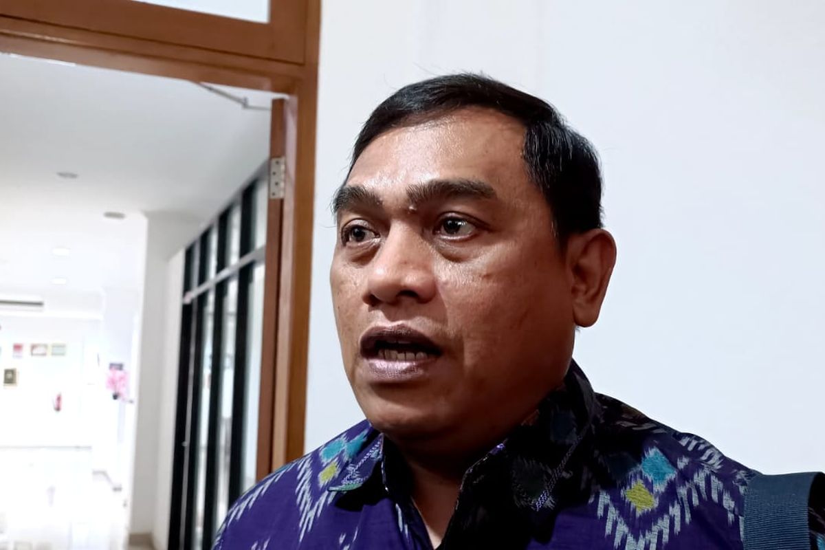 Kepala Dinas Kesehatan Bali  I Nyoman Gede Anom usai mengelar rapat dengan Dinas Pertanian dan Peternakan Bali terkait merebaknya kasus rabies di Bali, pada Selasa (27/6/2023). Kompas.com/ Yohanes Valdi Seriang Ginta