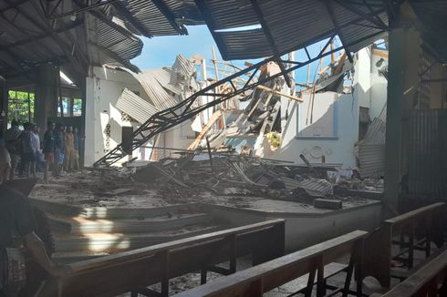 Bangunan Gereja di Sikka Roboh, Satu Orang Terluka