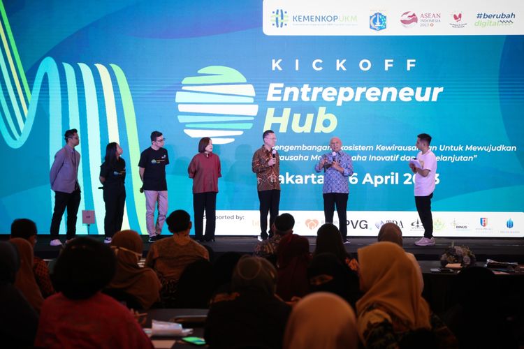 MenterI Koperasi dan Usaha Kecil Menengah (MenKopUKM), Teten Masduki saat acara Kick Off Entrepreneur Hub Jakarta, di Jakarta, Rabu (5/4/2024).
