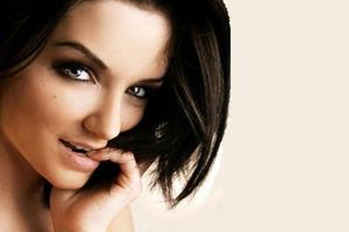 Gerakan tangan Anda menunjukkan sisi seksi.