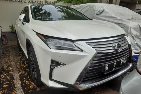 Lelang SUV Mewah Lexus RX 300 Luxury, Limit Rp 900 Jutaan