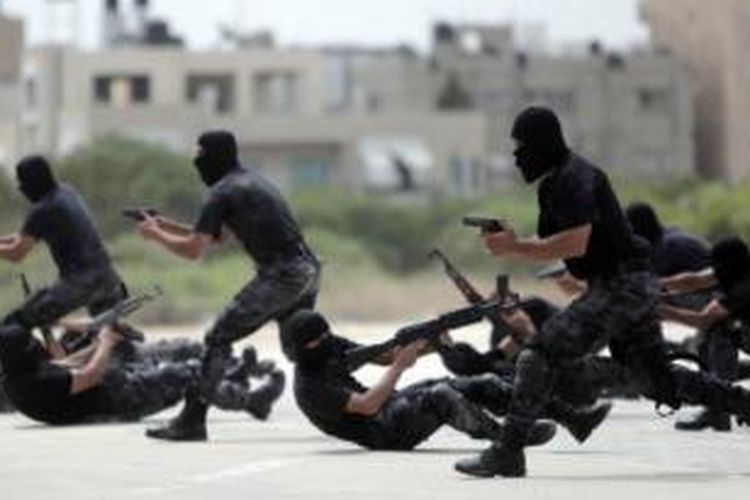 Pasukan khusus Hamas sedang berlatih di Jalur Gaza.