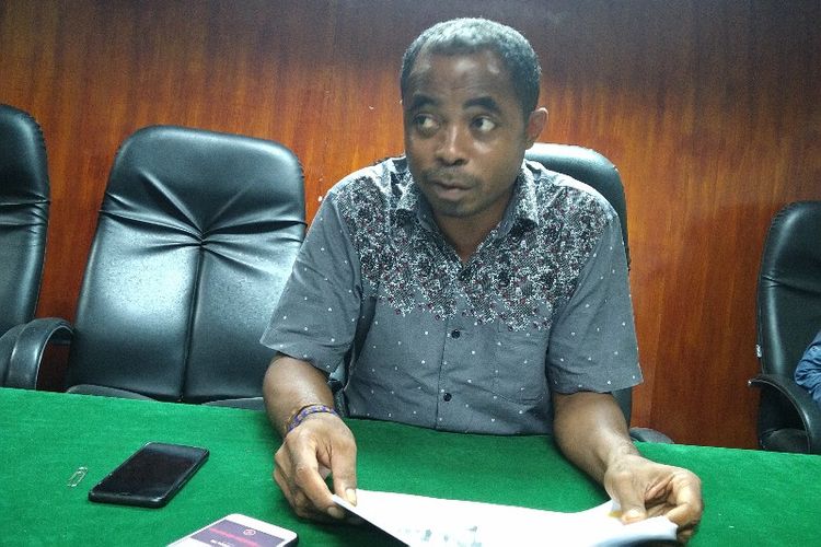 Anggota Komisioner Bawaslu Papua, Niko Tunjanan