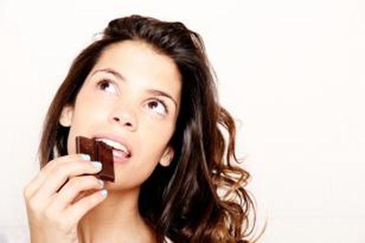 Benarkah mitos cokelat memicu jerawat?