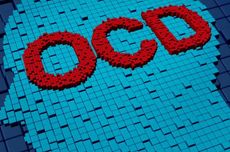 Apa Jadinya jika Sepasang Kekasih Kompak Menderita OCD?