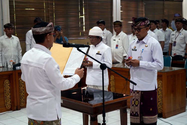 Sekda Klungkung Dicopot, Bupati Sebut Perubahan dalam Organisasi Hal Wajar