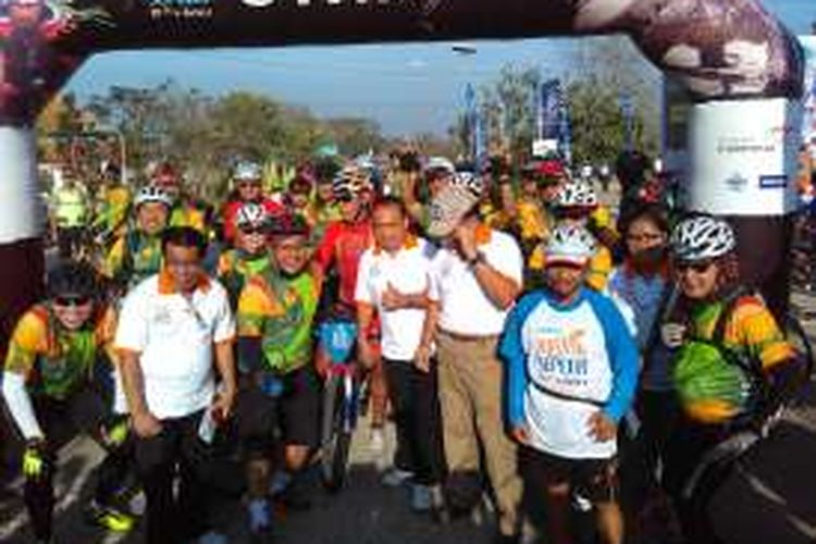 Jelajah Sepeda Flores Timor, Start dari Kupang menuju Soe, Minggu (21/8/2016).