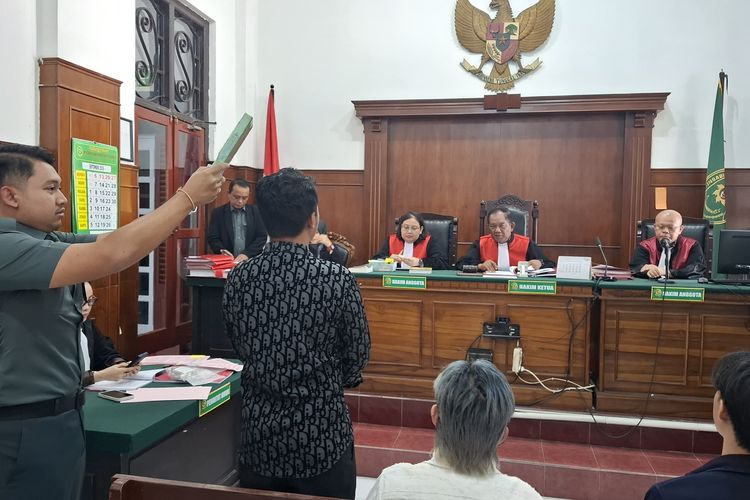Sidang Dugaan Pengeroyokan Pedagang Buah, Saksi Akui Keterangannya Beda dengan BAP
