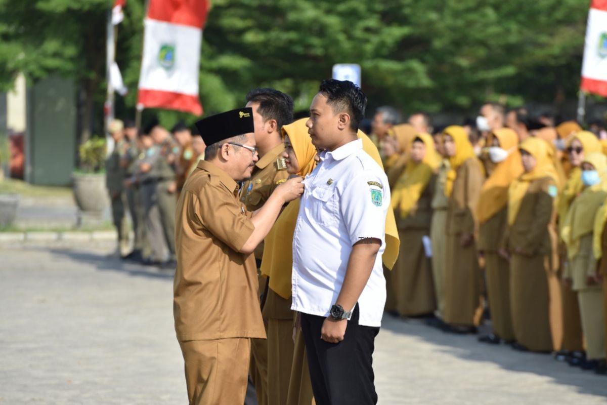 Pj. Bupati Pasuruan Andiyanto saat memberikan pesan netralitas ASN menjelang Pikada 2024 di Kantor Pemkab Pasuruan, Senin (2/9/2024) 