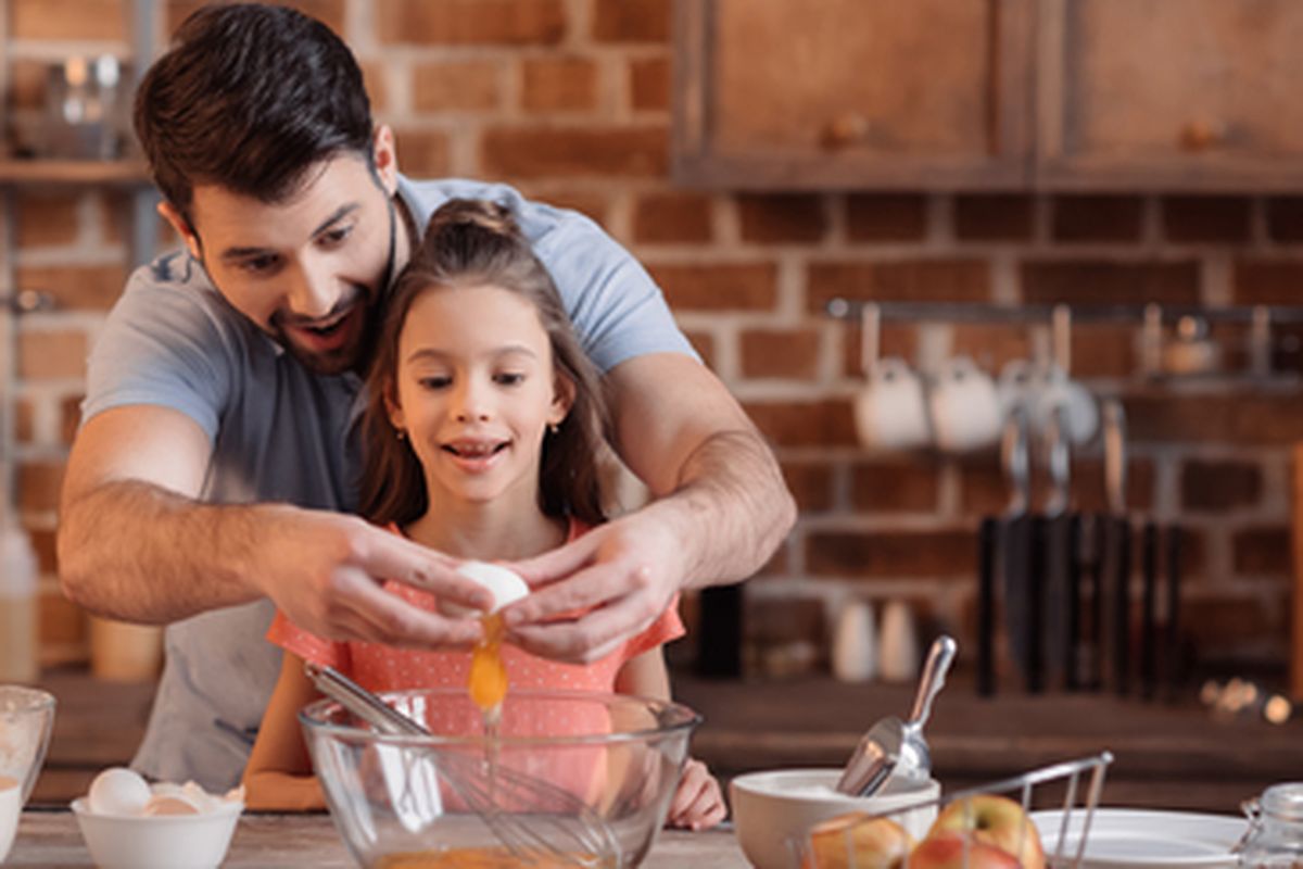Bokep ayah dan anak saat ibu masak
