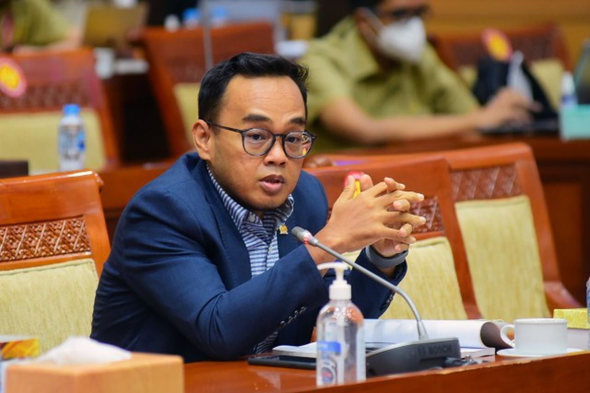 Anggota Komisi III Dewan Perwakilan Rakyat (DPR) Republik Indonesia (RI) dari Fraksi Partai Kebangkitan Bangsa (PKB) Rano Al-Fath menyayangkan aksi penggerudukan puluhan prajurit TNI Kodam I/BB ke Polrestabes Medan terkait masalah personal.