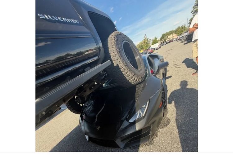 Pikap Lindas Lamborghini Rp 4 Miliar, padahal Baru Beli 5 Bulan